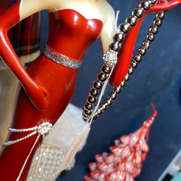 DAINTY MARS STRETCH SILVER METAL BEADED WITH SPARKLING BALL CIRCLE - Picture 5 of 7